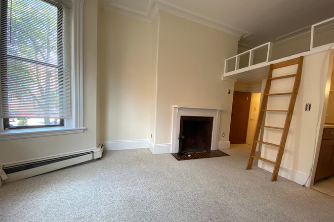 1 - Lofted studio on Symphony Rd