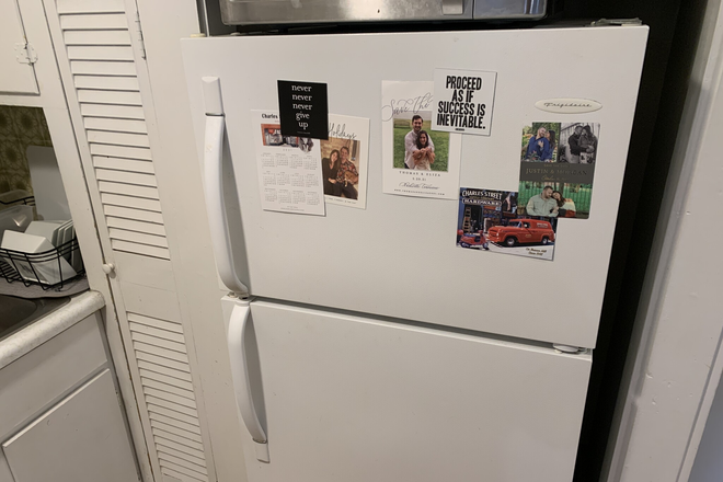 Call NOW for showings! 617-236-8600 - HANOVER ST - MODERN TRUE 3BR/1BA IN NORTH END W/ LIVING RM, H&HW INC, LNDRY IN BLDNG FOR *9/1/2026* Apartments