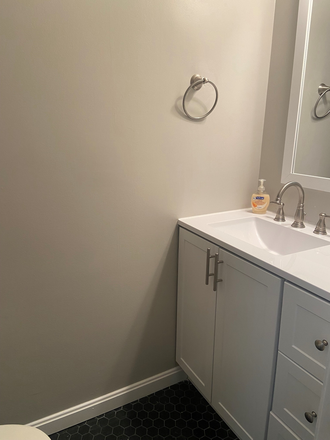 Half Bathroom - 2 BR/1.5 BTH Townhouse in Walking Distance from UMMC