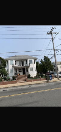 HOUSE - 4 bed/2 bath apartment in Medford/Somerville
