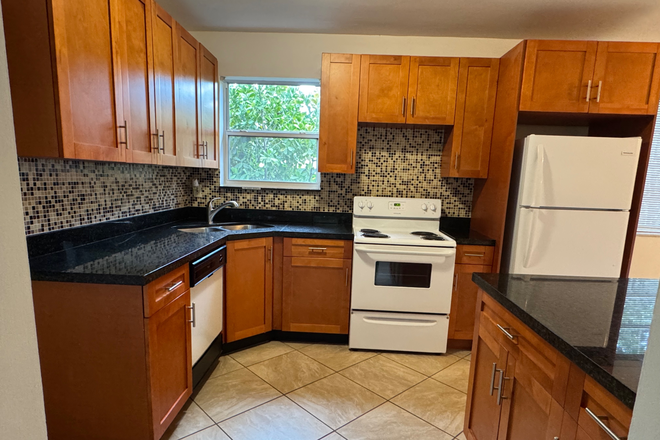 Kitchen - House for Rent  1540 Baracoa Ave Coral Gables 33146.  Just 2 blocks from the  University of Miami.