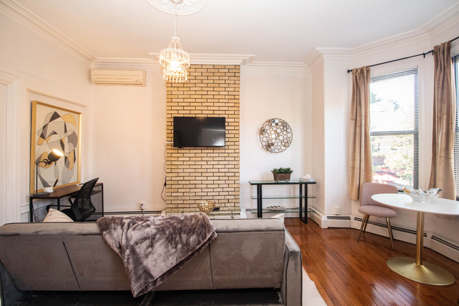 Living Room - WAS2823 Cozy 1-Bed, 1-Bath in Brookline, MBTA Apartments