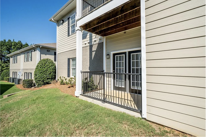 Ground Floor - Patio - Fully furnish 1 BR with private bath available in this newly renovated 2BR Condo in The Bluffs West.