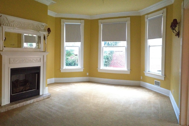 Living Room - $575 RENT SPECIAL* Available July 2026 - 5 Bedroom, 2 Full Bath Student Housing near Xavier Campus House