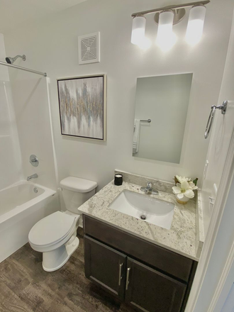 bathroom - Westridge Flats Apartments