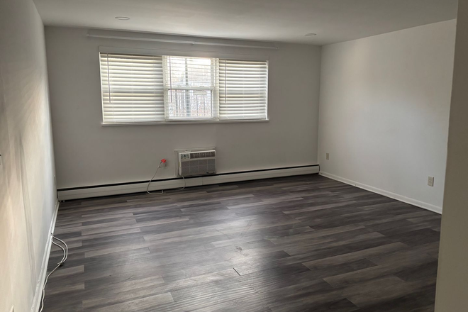Bedroom - Cottage St