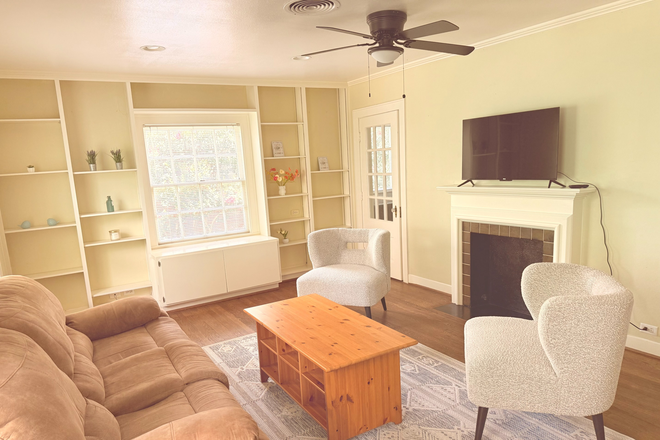 Lounge - Furnished, free parking, includes utilities in safe area, close to campus. No Fees House