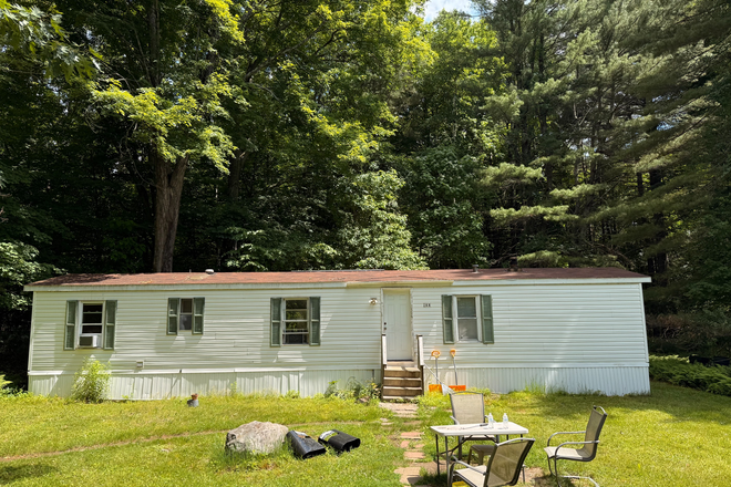 Outside House View - UNIVERSITY PROPERTY MANAGEMENT