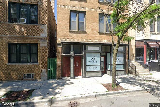 Outside - Little Italy Apartment Very Close to Campus