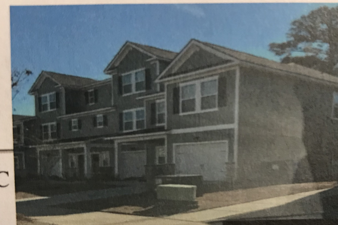 Photo - Private room for rent / West Ashley Park Townhouse