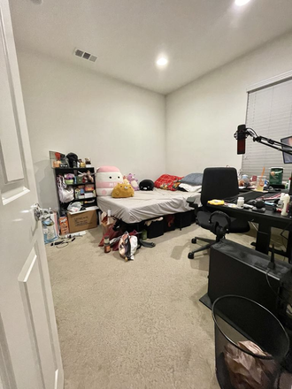 Bedroom - Private room/Bathroom Townhome
