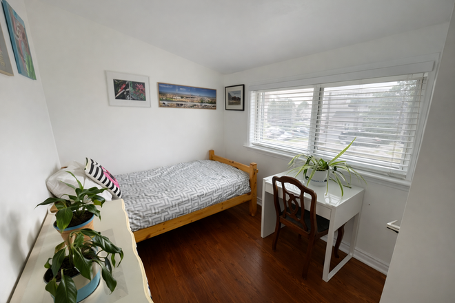 Bedroom A: $805 Private room with Single sized bed - (FOR FEMALE) Private room for rent in a shared townhouse at Sentinel Road