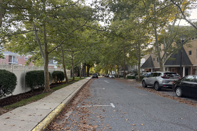 Parking Area/Street View - Updated 2 Bedroom Condo in Gated Community Near Loyola