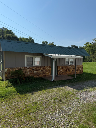 Exterior - 1 bedroom, 1 bath house for rent, newly remodeled with new appliances
