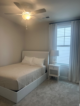 Guest room 1 - Little Magnolia House