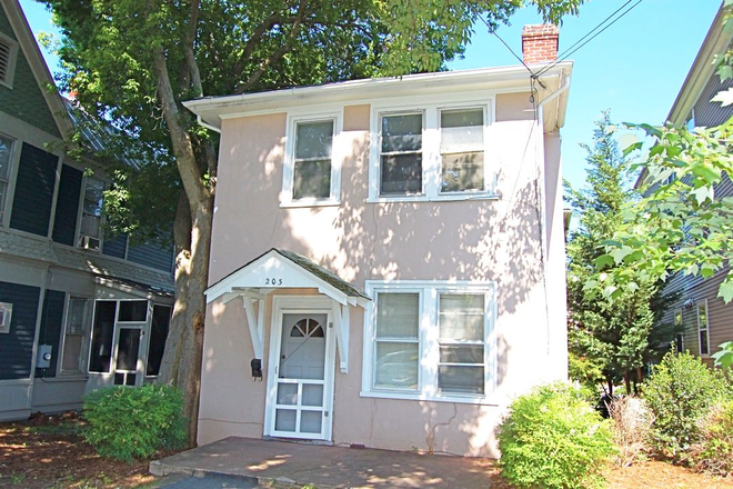 Front Photo - 203 14th Street