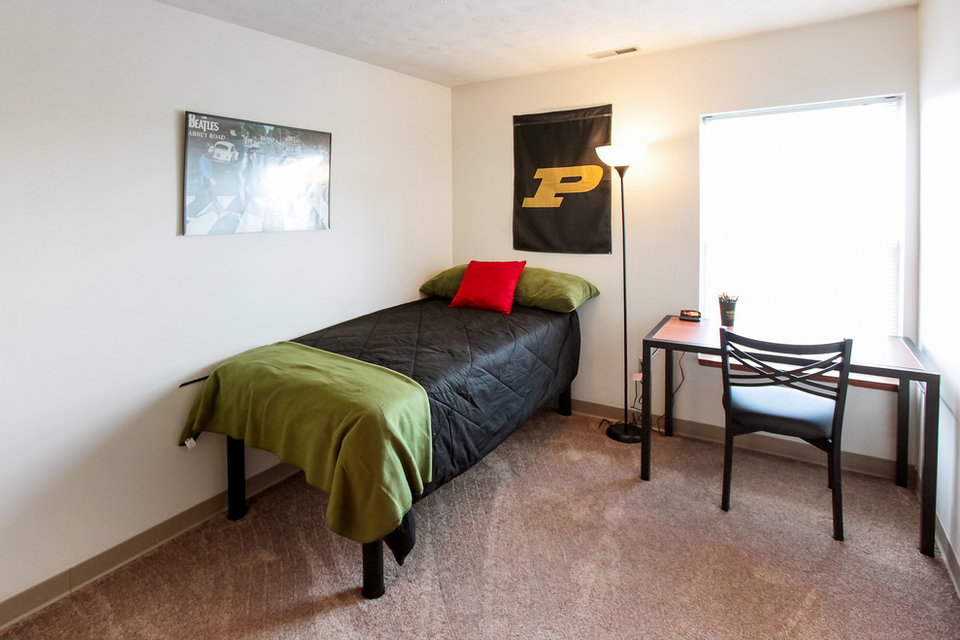 Room For Rent With Cr And Kitchen Room For Rent With Cr And Kitchen