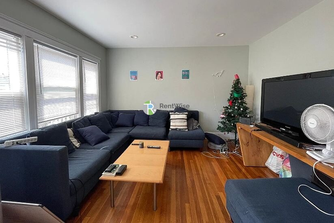 1 - Bright & Spacious 5-Bed, 2-Bath Duplex - JUNE 2026 – | No Broker Fee