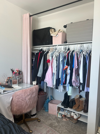 Closet - Accolade Apartments