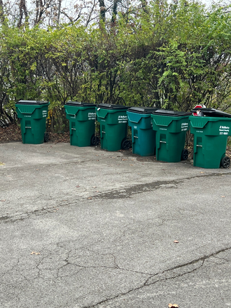 Trash - Walkable distance to Campus Apartments