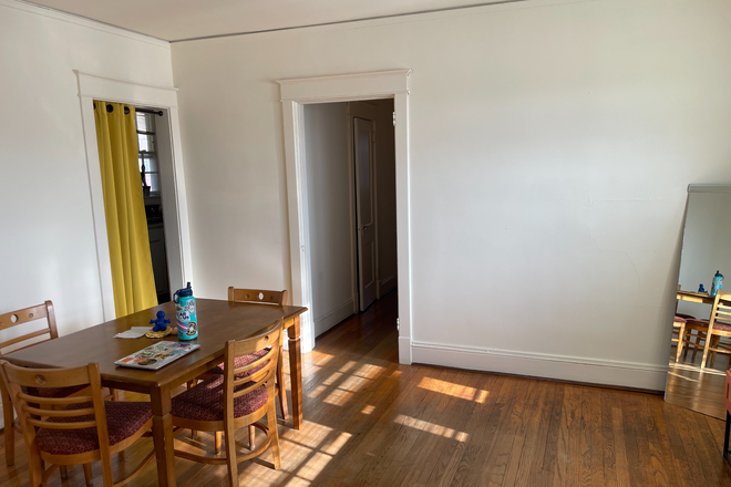Dining area - 2be/1ba apartment