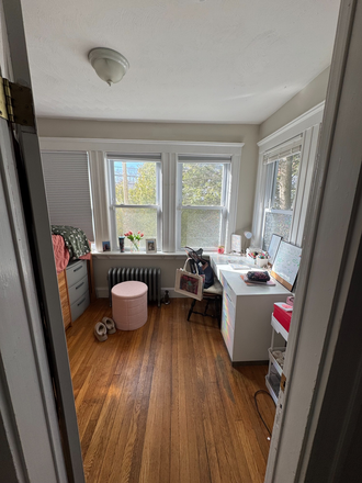 bedroom - 288 Foster Unit 1