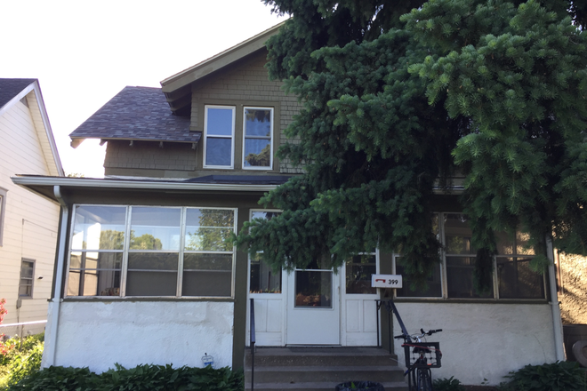 Street View - 399 Wilder St. N; close to Merriam Park!