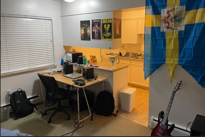 kitchen - University Heights Apartments