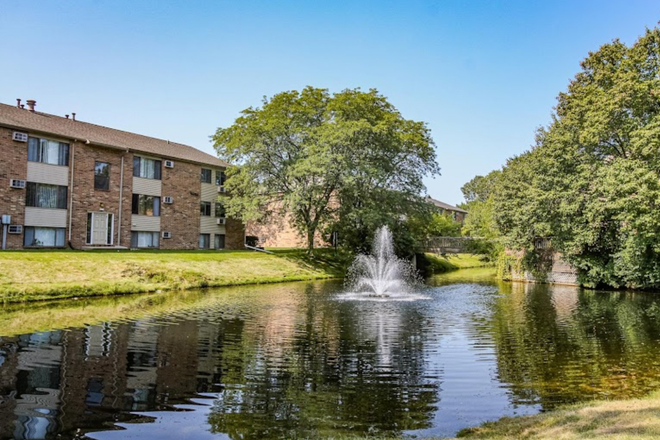 Outside view of pond - Ashton Lake Apartments