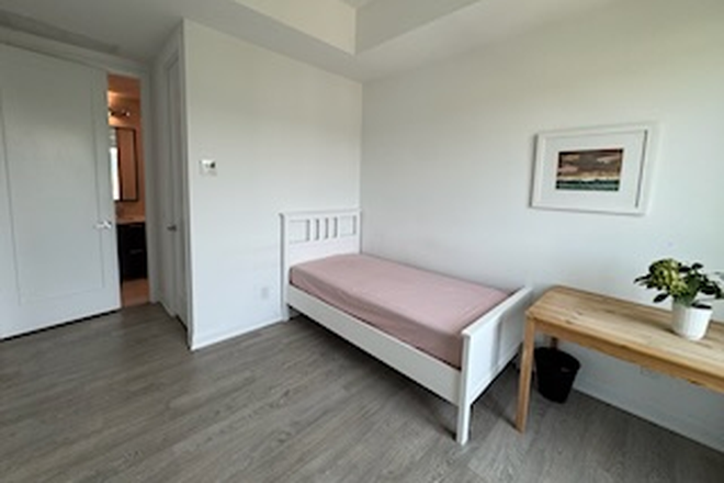 Bedroom - Renovated Condo - Furnished Bedroom with private bath. 1 blk from Dupont Subway