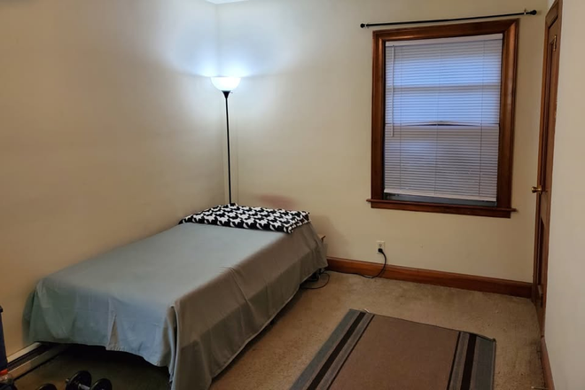 Bedroom - 1 Bedroom Sublease of a 3 Bedrooms Apartment