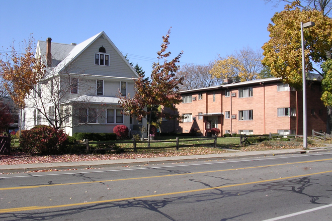 431 Abbot Rd One Block From Msu Union Apartments Michigan State University Off Campus Housing Search