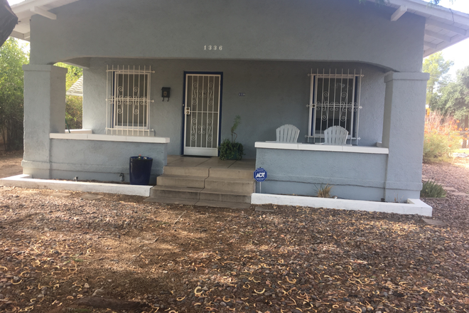 Outside street view - 1336 E 9th Street Tucson House