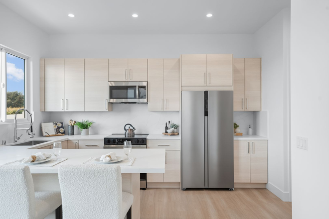 Photo - BUR Apartments