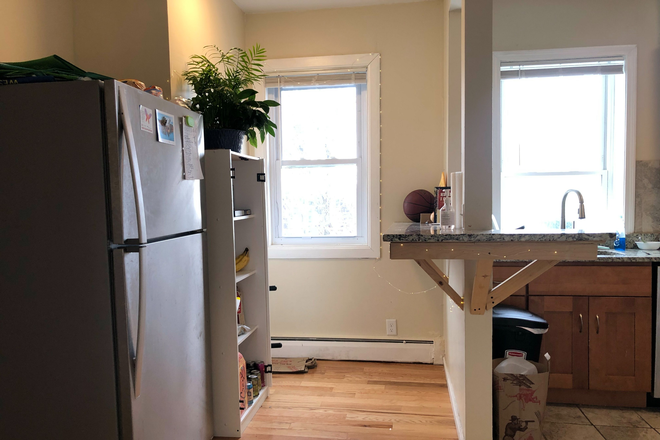 Kitchen - September 1, 3 bed available on the back of the hill! Apartments