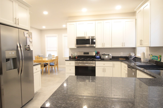 Call NOW for showings! 617-236-8550 - VERNDALE ST - *HALF FEE!* 4BR NEAR HRVRD AVE MBTA W/ 2 BATH, W/D IN UNIT, RNTL PRKNG FOR *9/1/2025* Apartments