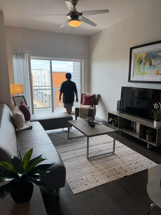 Living Room - Park West Apartment For Fall Semester
