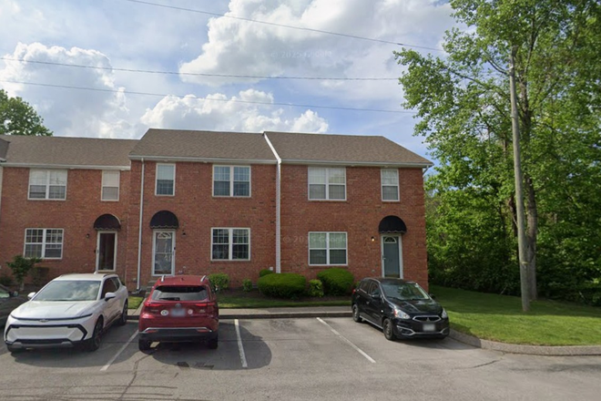 Exterior of unit. Second from the right. 3rd and 4th parking spaces go with unit - Easthaven townhouse