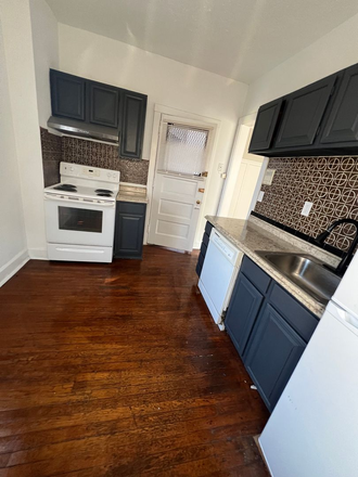 Photo - 2709 Hampshire Apartments