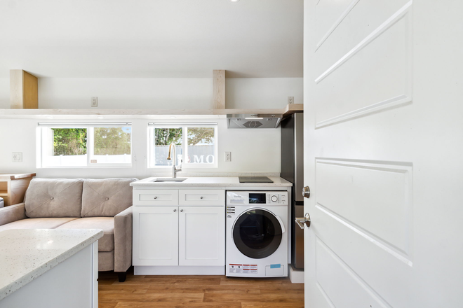 Kitchenette with Washer/Dryer - Private Tiny House in The Grove