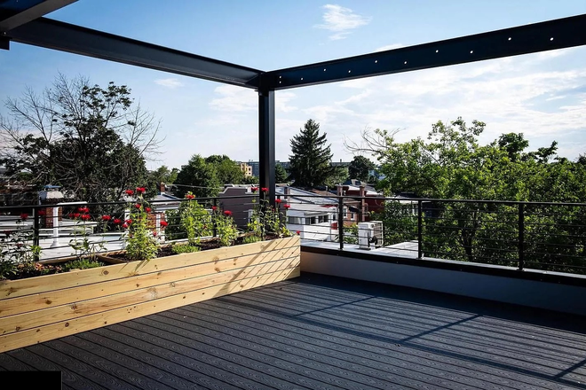 roof deck - Beautiful 2b/2b loft condo with 500ft private roof deck: walkable restaurants, bars, Trade Joe's