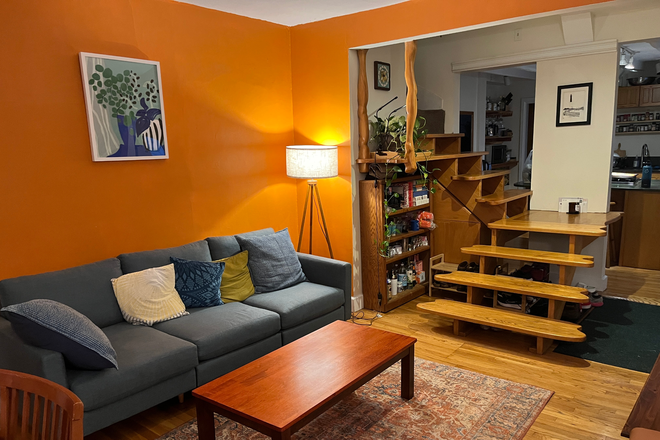 Livingroom - 5 Madison street House