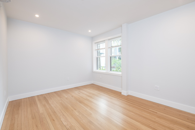 1 - Immaculate Cambridge 1 bed, Pets ok, No Broker Fee! Apartments