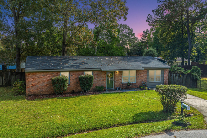 Street View - 1989 Beechnut St