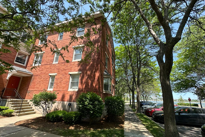 Main entrance to the apartment - Ocean-View Apartment | Fully Furnished & Walkable to Campus | Ideal for Students