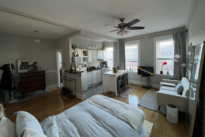 x - Allston Studio Comm Ave Apartments