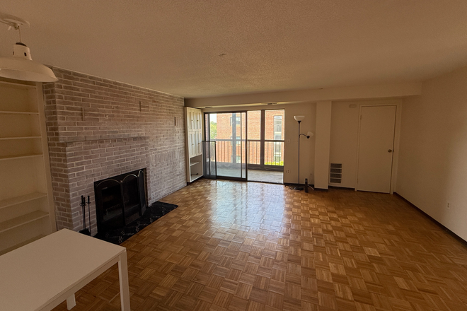 living - Prime Location, 2 full bathrooms, updated kitchen, 1 parking spot included Condo