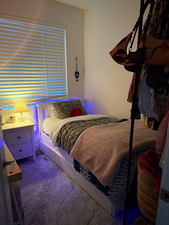 Bedroom - College house close to campus