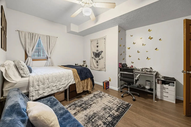 Bedroom - Chauncey Square Apartments