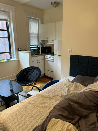 room - 39 Hemenway St - affordable and Specious Studio Apartments